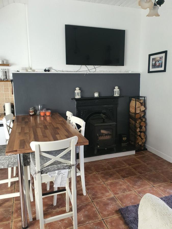The Speak Easy Cottage Multyfarnham -Two Bedroom Exteriör bild